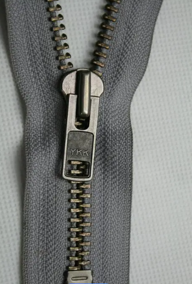 淺析YKK拉鏈的技術(shù)特點(diǎn) 淺析YKK拉鏈的技術(shù)特點(diǎn)